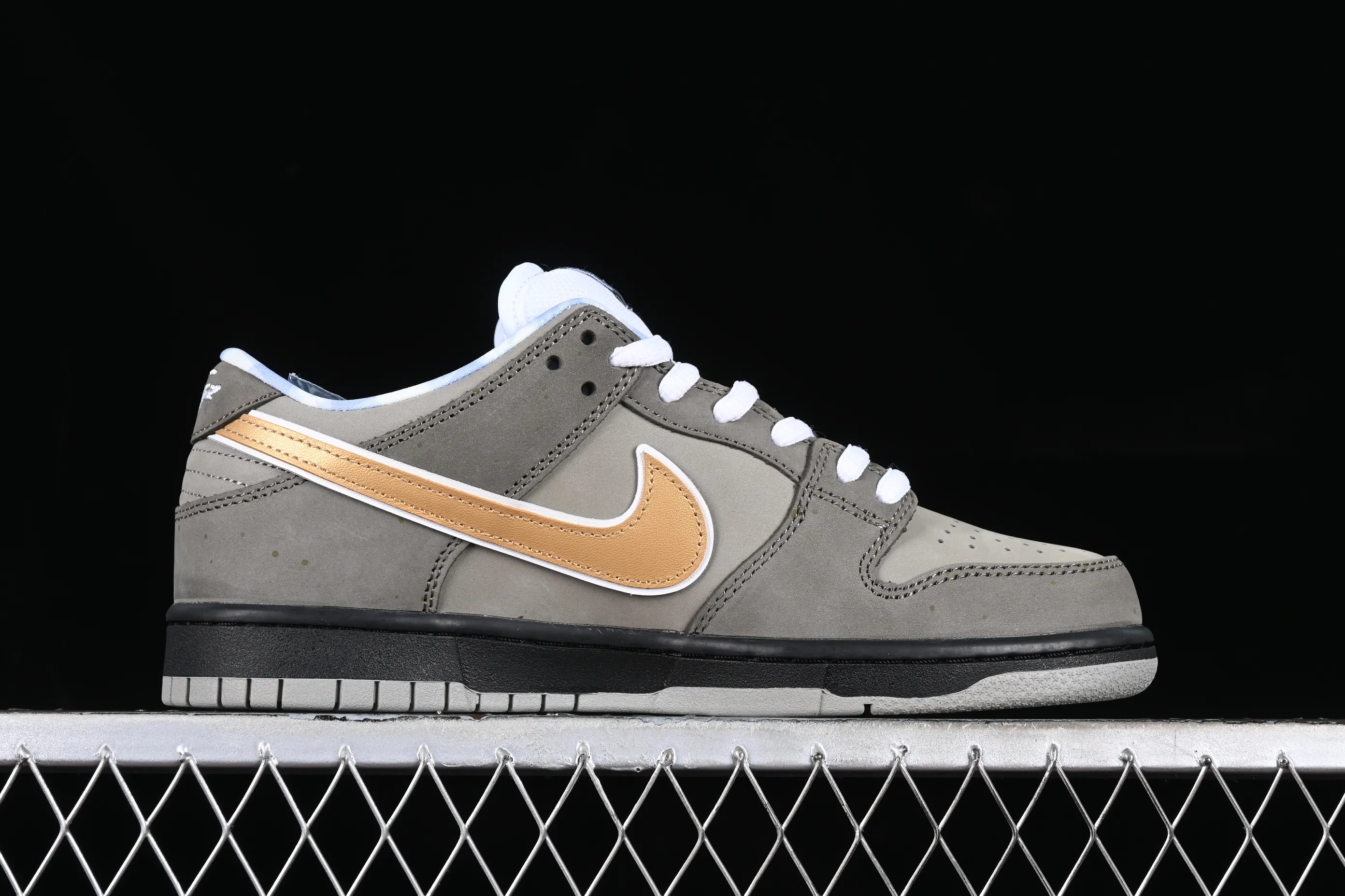 All Categories Nk SB Dunk Series Nk SB Dunk Low Low-top sneakers C version Concepts x SB Dunk Low "Gray Lobster" Gray lobster SB low-top sports and leisure sneakers BV1310-105